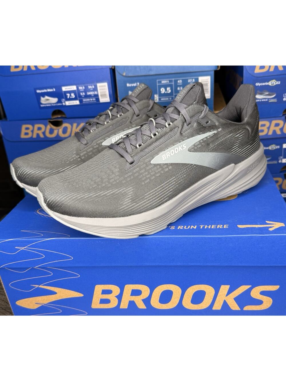 Brooks Revel 8 Men’s Running Shoes 11.5 2E Wide Primer Pearl 110468 (133)